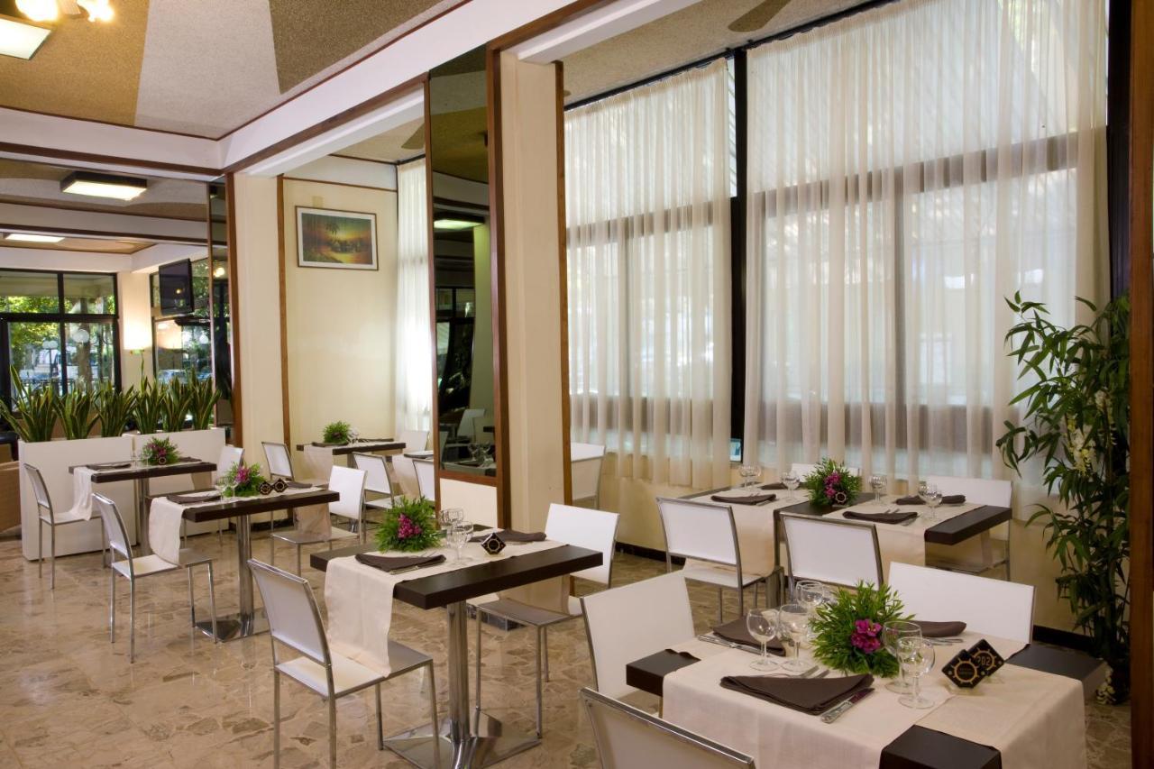 Hotel Caracas カットーリカ エクステリア 写真