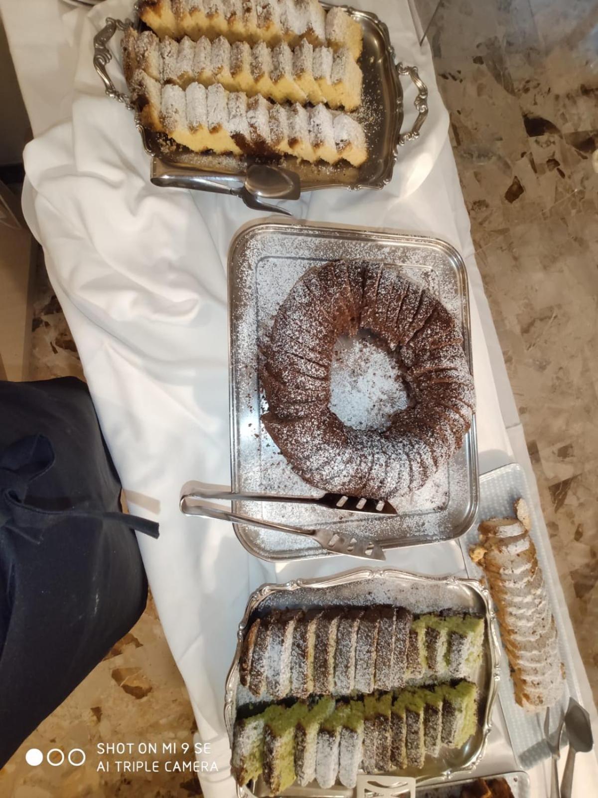Hotel Caracas カットーリカ エクステリア 写真